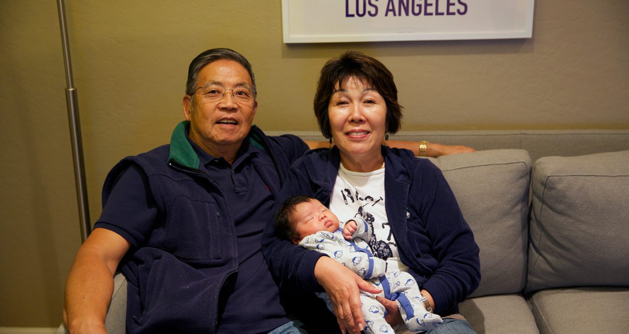 Murakami family visit, and happy 4 weeks!